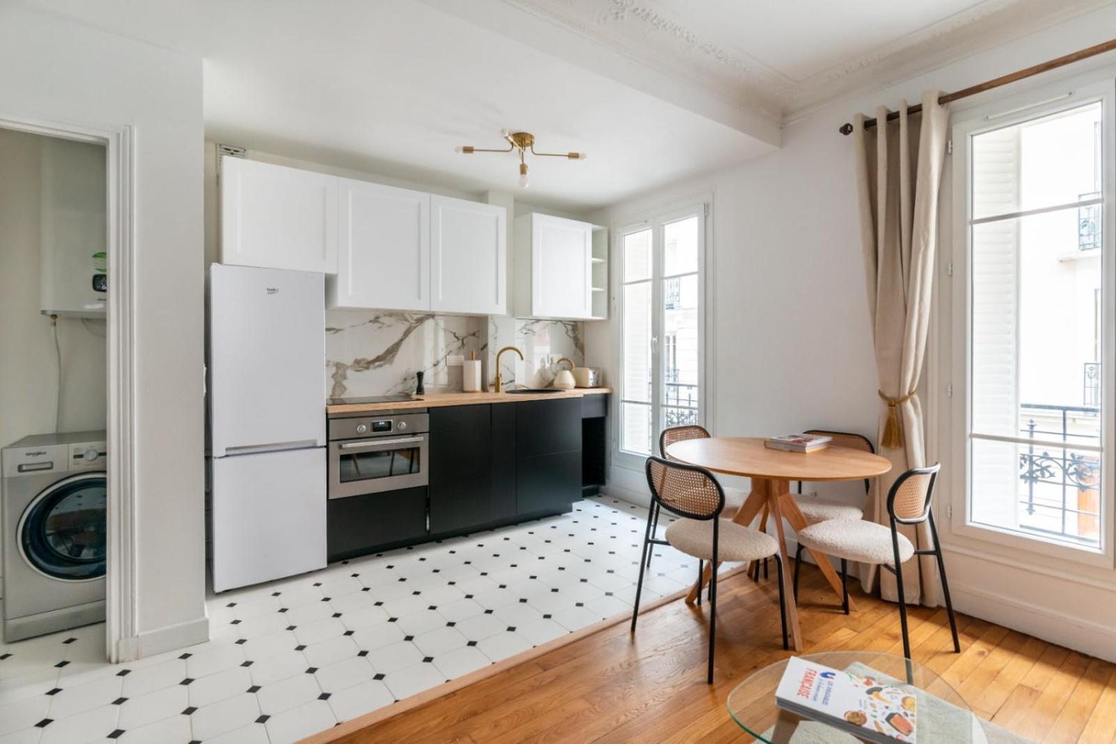 Charming Parisian Flat Near Eiffel Tower Paris